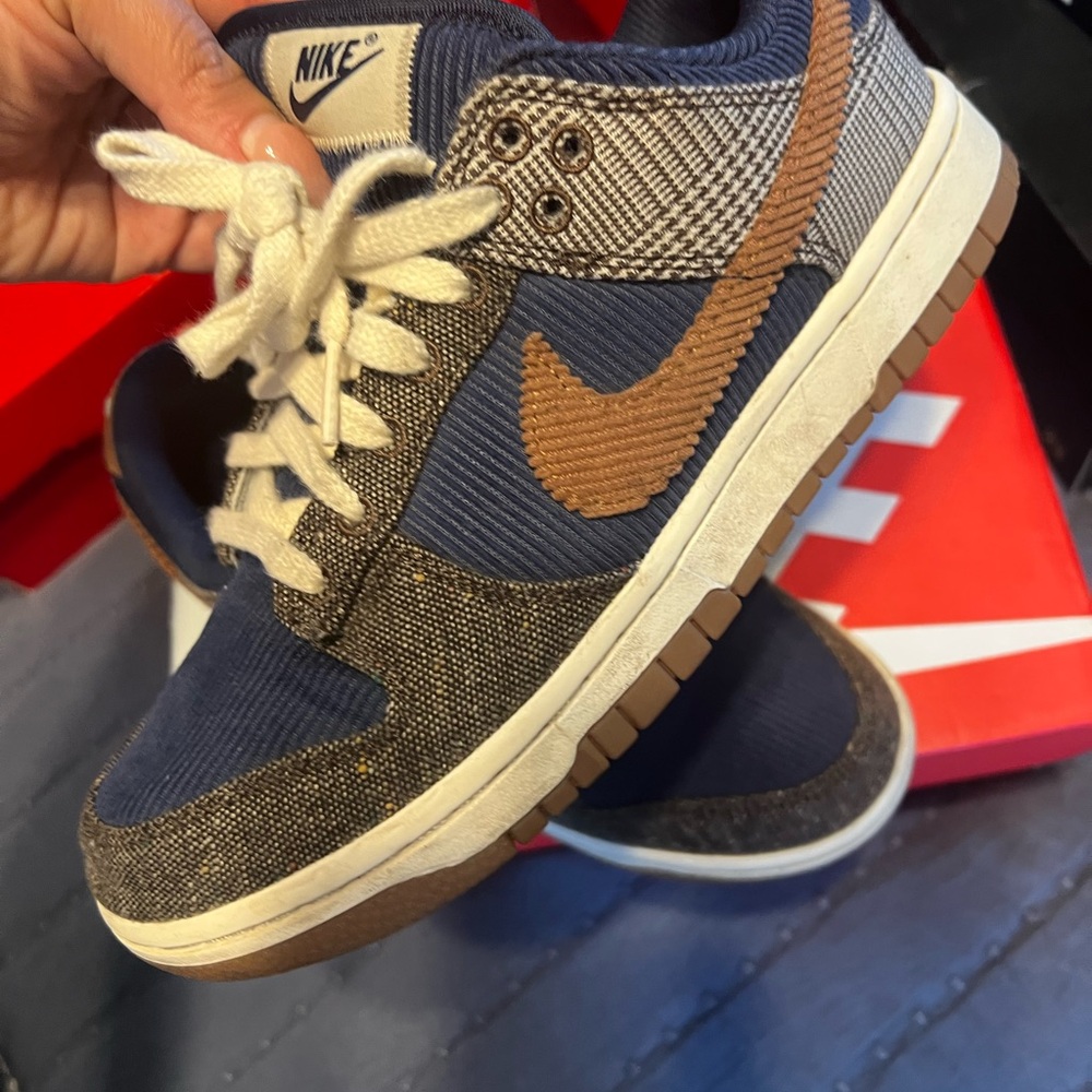 Nike Kids' Blue and Brown Sneakers - Picture 7 of 8
